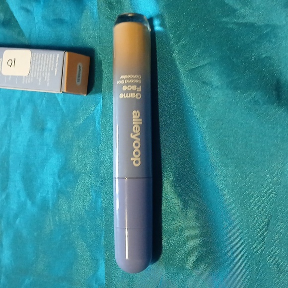 alleyoop Game Face Concealer in Winner | NEW | Second Skin Concealer - Picture 1 of 2